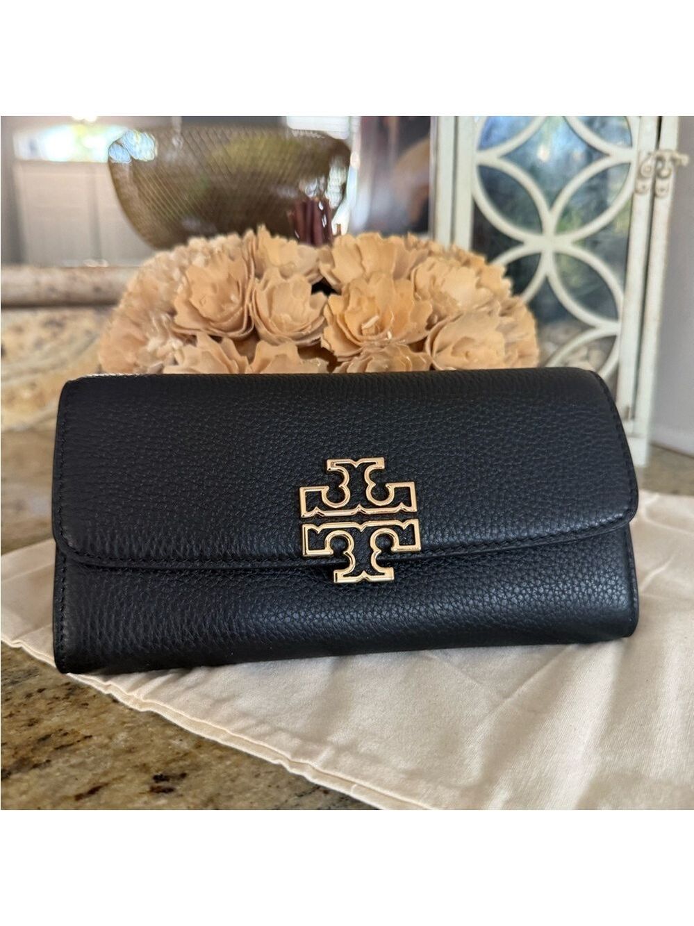 New tory burch Britten continental wallet in black leather